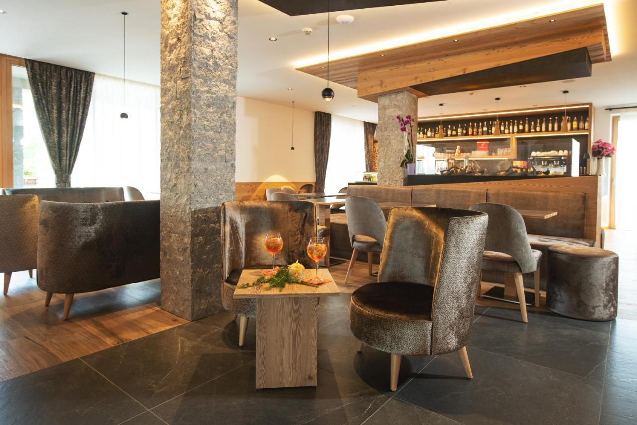 Hotel La Perla Andalo Εξωτερικό φωτογραφία