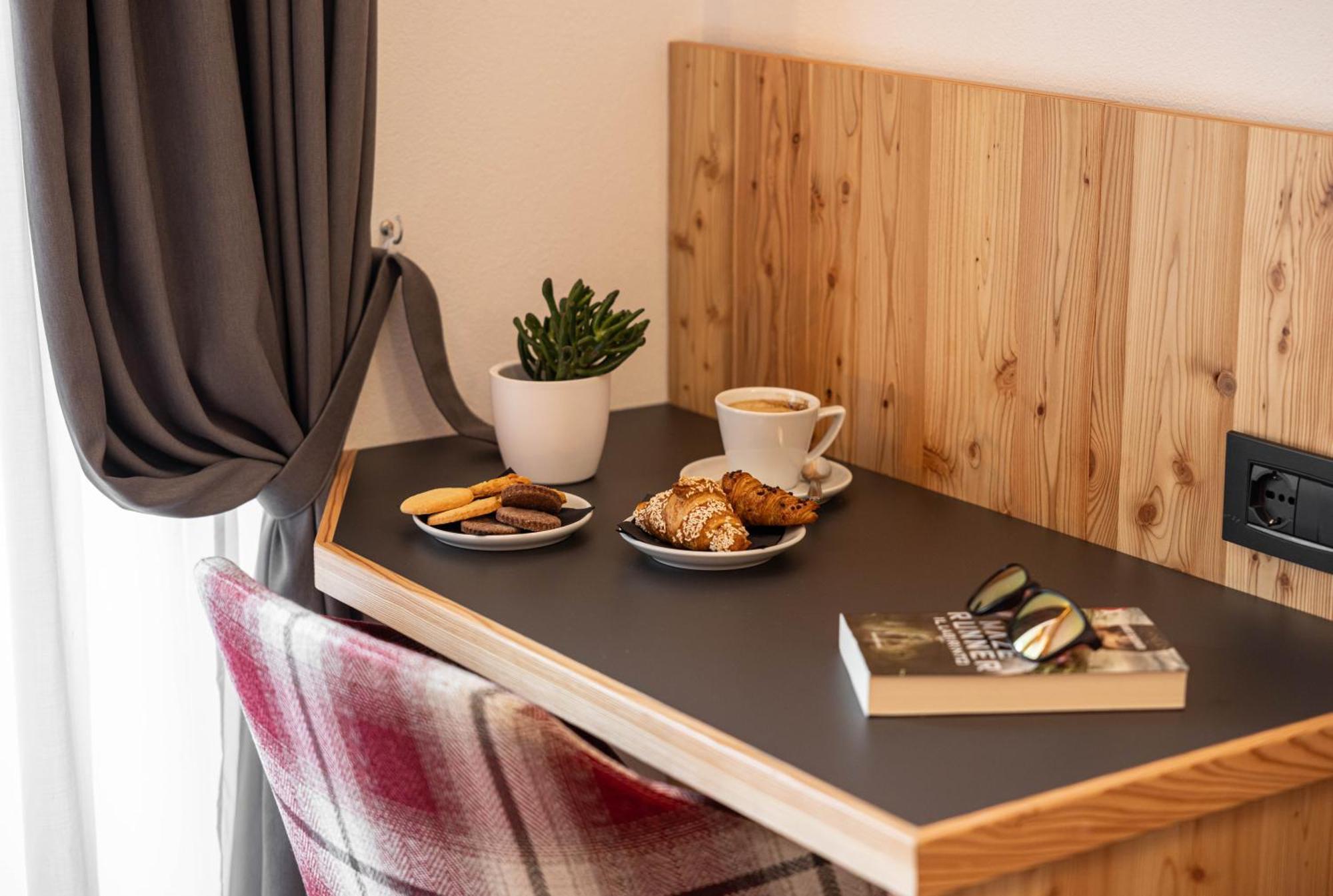 Hotel La Perla Andalo Εξωτερικό φωτογραφία