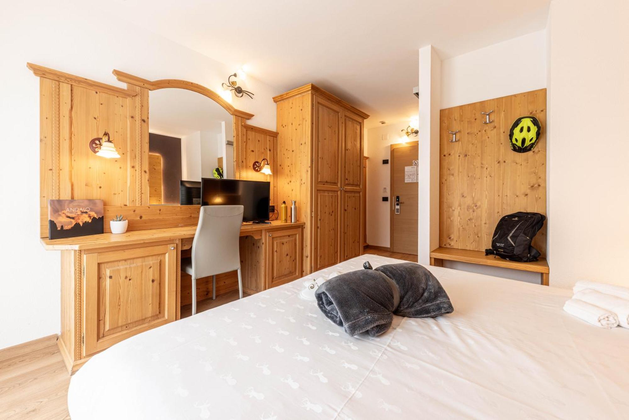 Hotel La Perla Andalo Εξωτερικό φωτογραφία