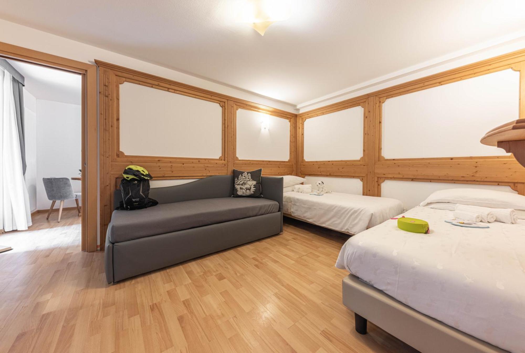Hotel La Perla Andalo Εξωτερικό φωτογραφία